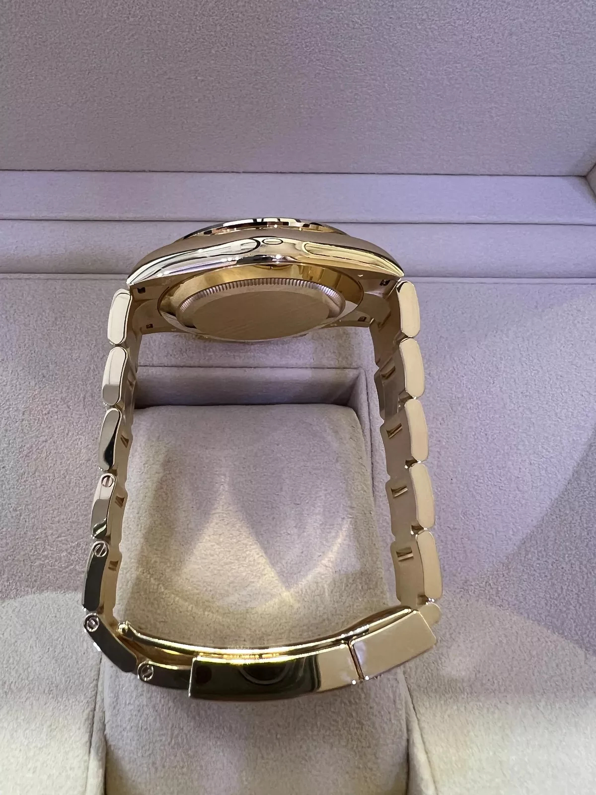 Rolex Daytona Green Dial SuperClone Swiss Replica Watch 18kGold Bracelet Ref 116508-4130 Swiss Movement - Image 9