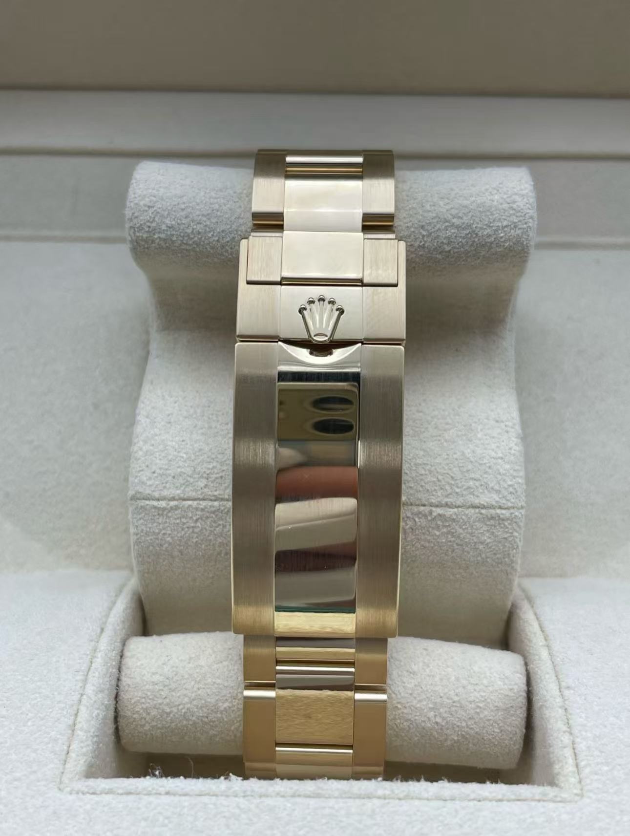 Rolex Submariner Super Clone Swiss ReplicaWatch 18kGold Ref 126618LN 3235 SwissMovement - Image 8