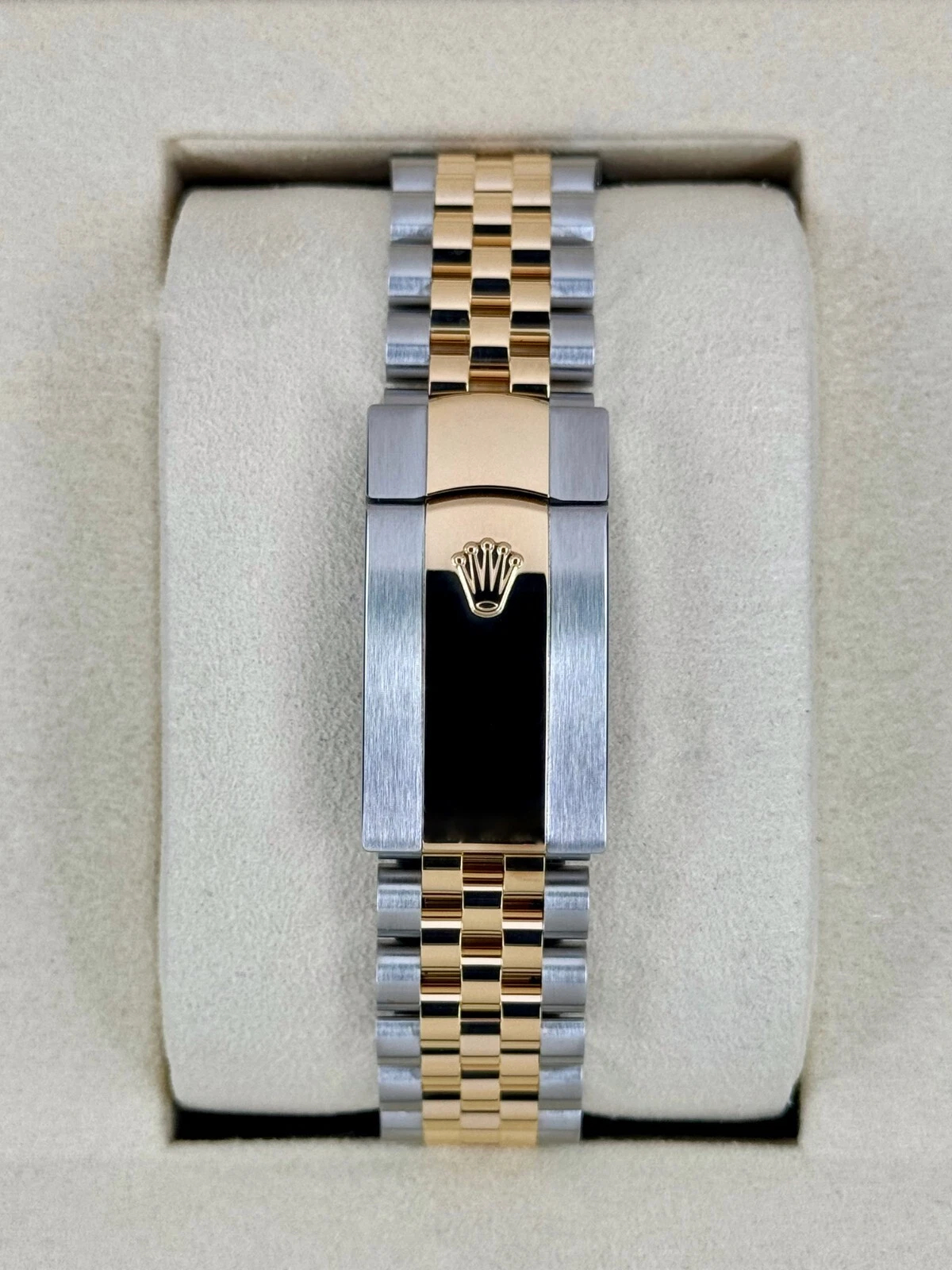 Rolex Datejust 36mm Super Clone Swiss Watch Yellow Rolesor Jubilee Bracelet White Mother of Pearl Dial Ref M126333-0020-3235 Swiss Movement - 图片 8