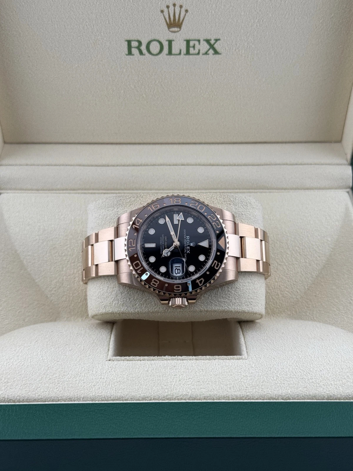 Rolex GMT Masterll Root Beer Super Clone Swiss Replica Watch 18k Rose Gold Ref 126715CHNR-3285 Swiss Movement - Image 5