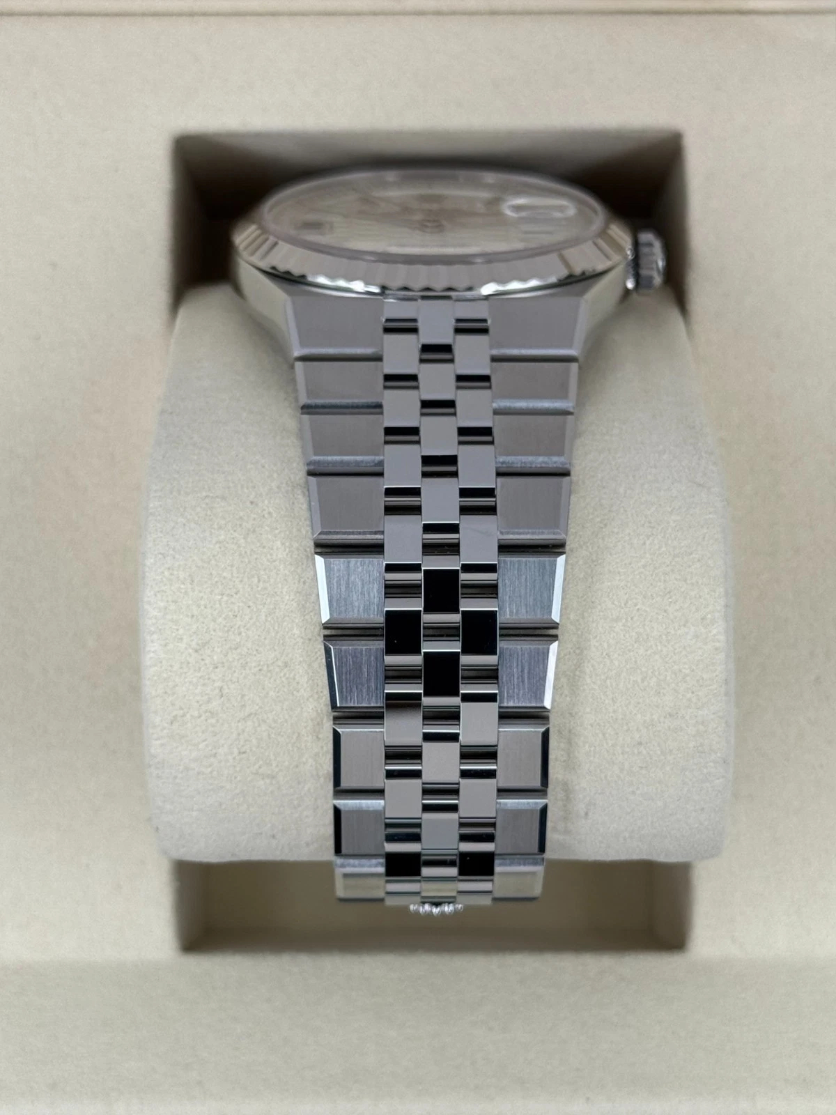 Rolex Land-Dweller 40mm M127334-0001 Super Clone Watch – Oyster Steel White Dial Replica - 图片 6