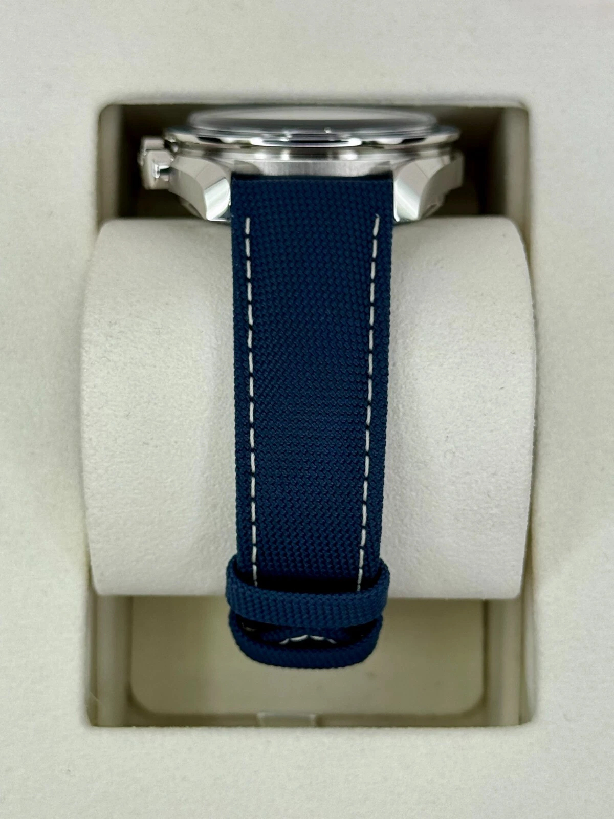 Omega Speedmaster Ref. 310.32.42.50.02.001 Super Clone Watch – White Dial Stainless Steel Bracelet Fake Replica (Snoopy Award 50th Anniversary) - 图片 6