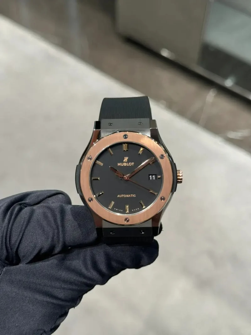 Hublot Classic Fusion Ref. 511.NO.1181.RX Super Clone Watch – Titanium Black Dial Rubber Strap Fake Replica - Image 3