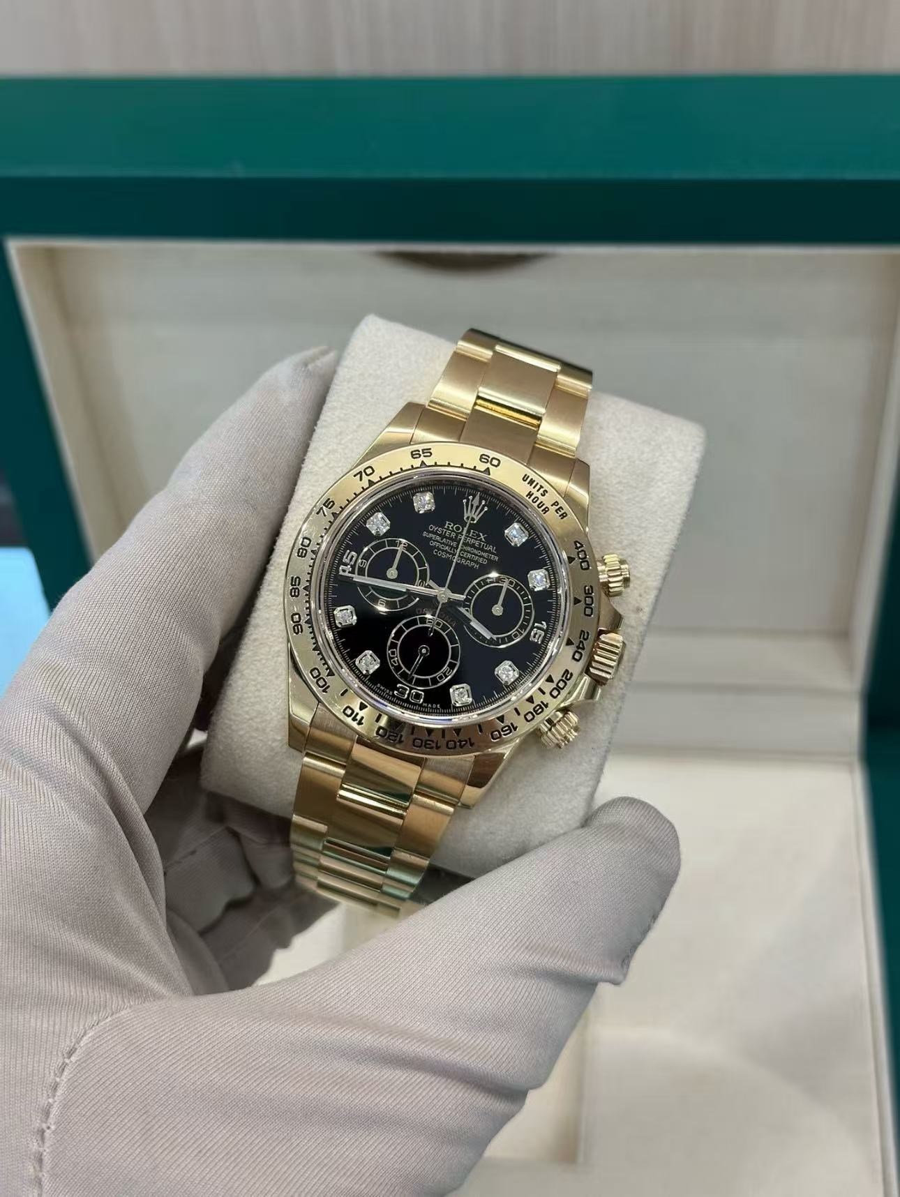 Rolex Daytona Black Dial Super Clone SwissReplica Watch 18kGold Bracelet Ref 116508-4130 Swiss Movement - Image 4