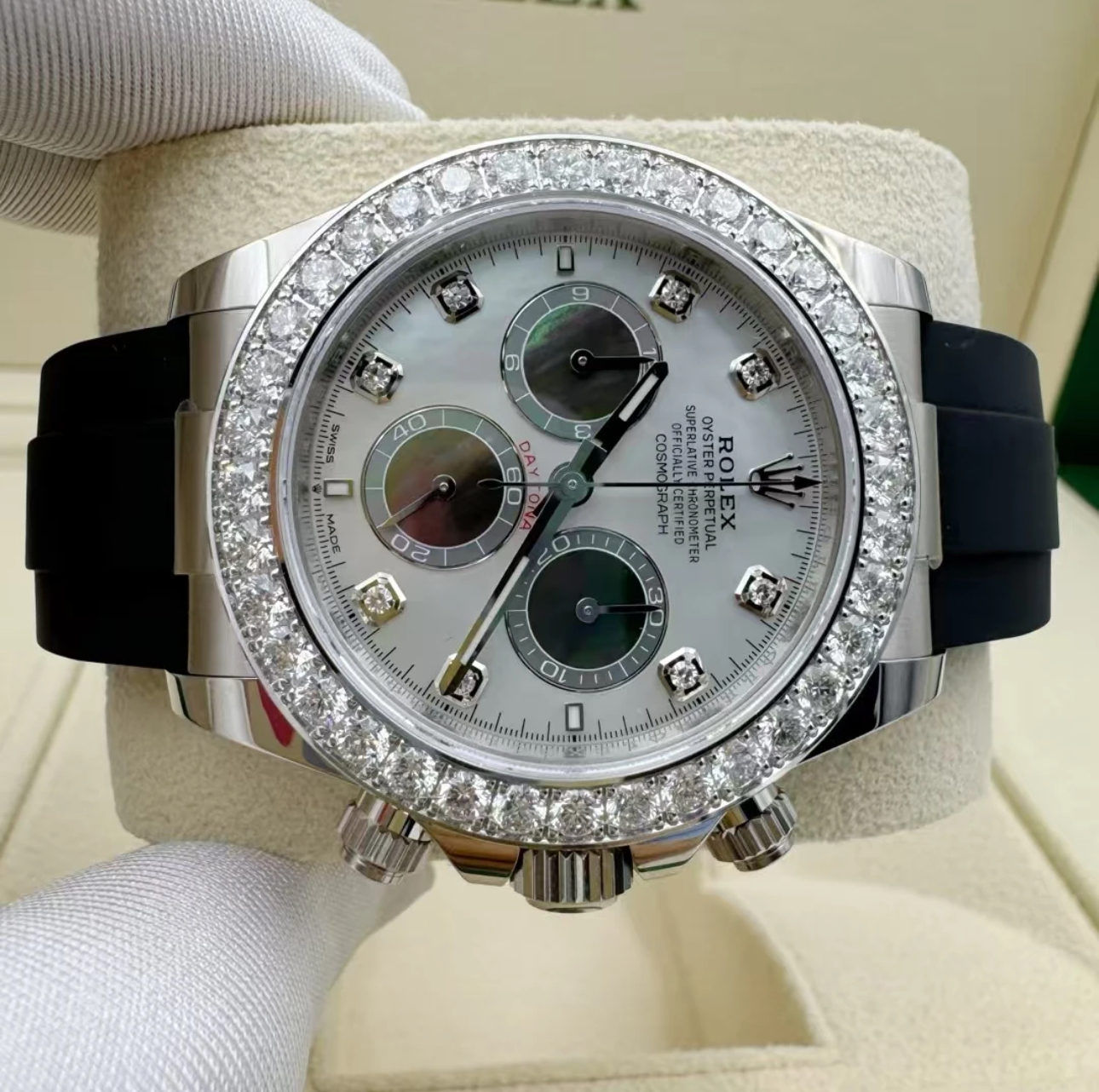 RolexCosmograph Daytona Oyster, 40 mm, white gold and diamonds Super Clone Swiss Watch Ref M126589RBR-0001 4131 Swiss Movement - Image 6