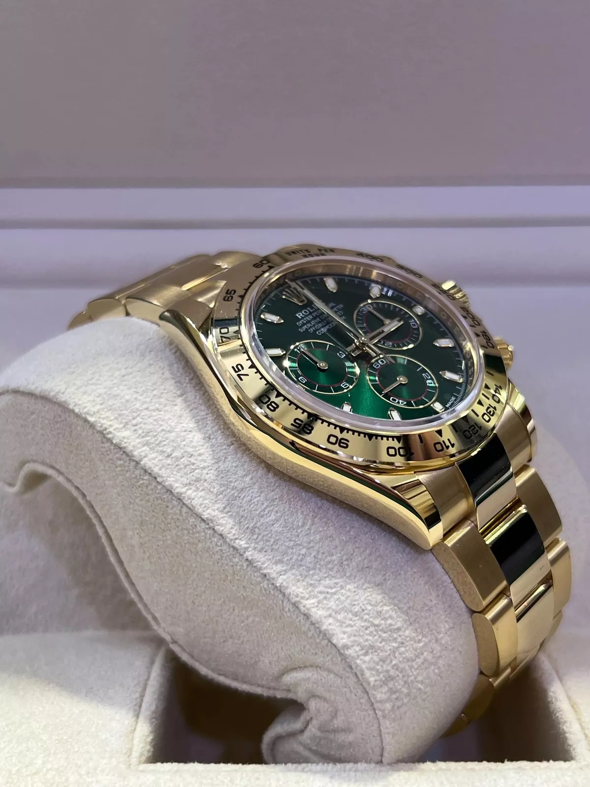 Rolex Daytona Green Dial SuperClone Swiss Replica Watch 18kGold Bracelet Ref 116508-4130 Swiss Movement - Image 6