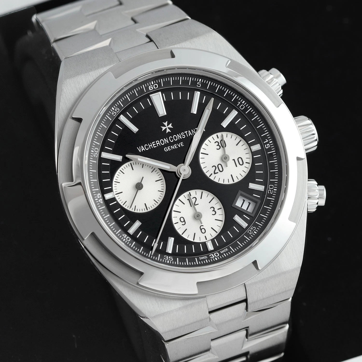 Vacheron Constantin Overseas Ref. 5520V/210A-B481 Super Clone Watch – Green Dial Stainless Steel Fake Replica - Image 3