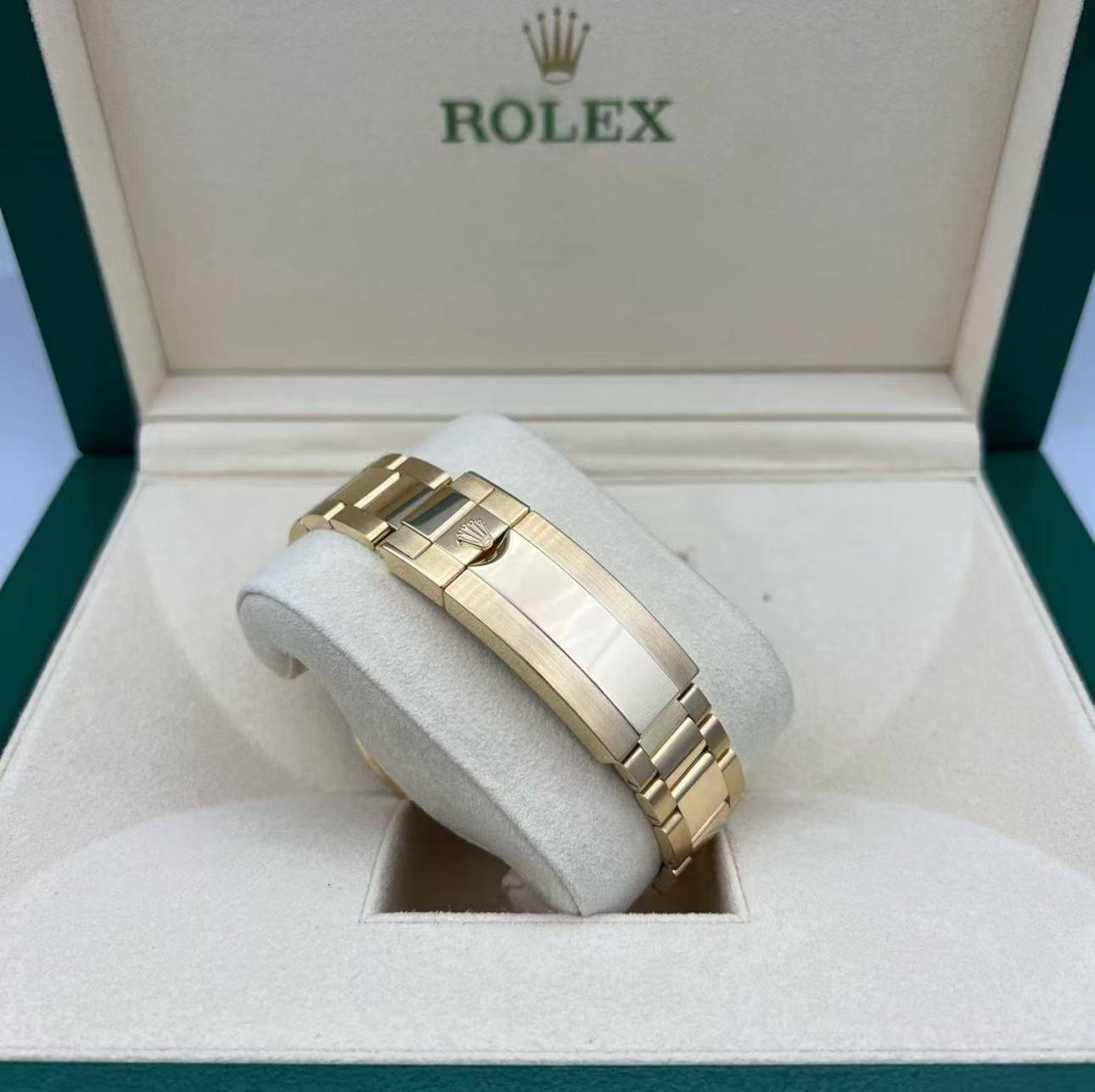 Rolex Sea-Dweller 43mm Two Tone Super CloneSwiss Replica Watch Ref 126603 3235 SwissMovement - Image 6