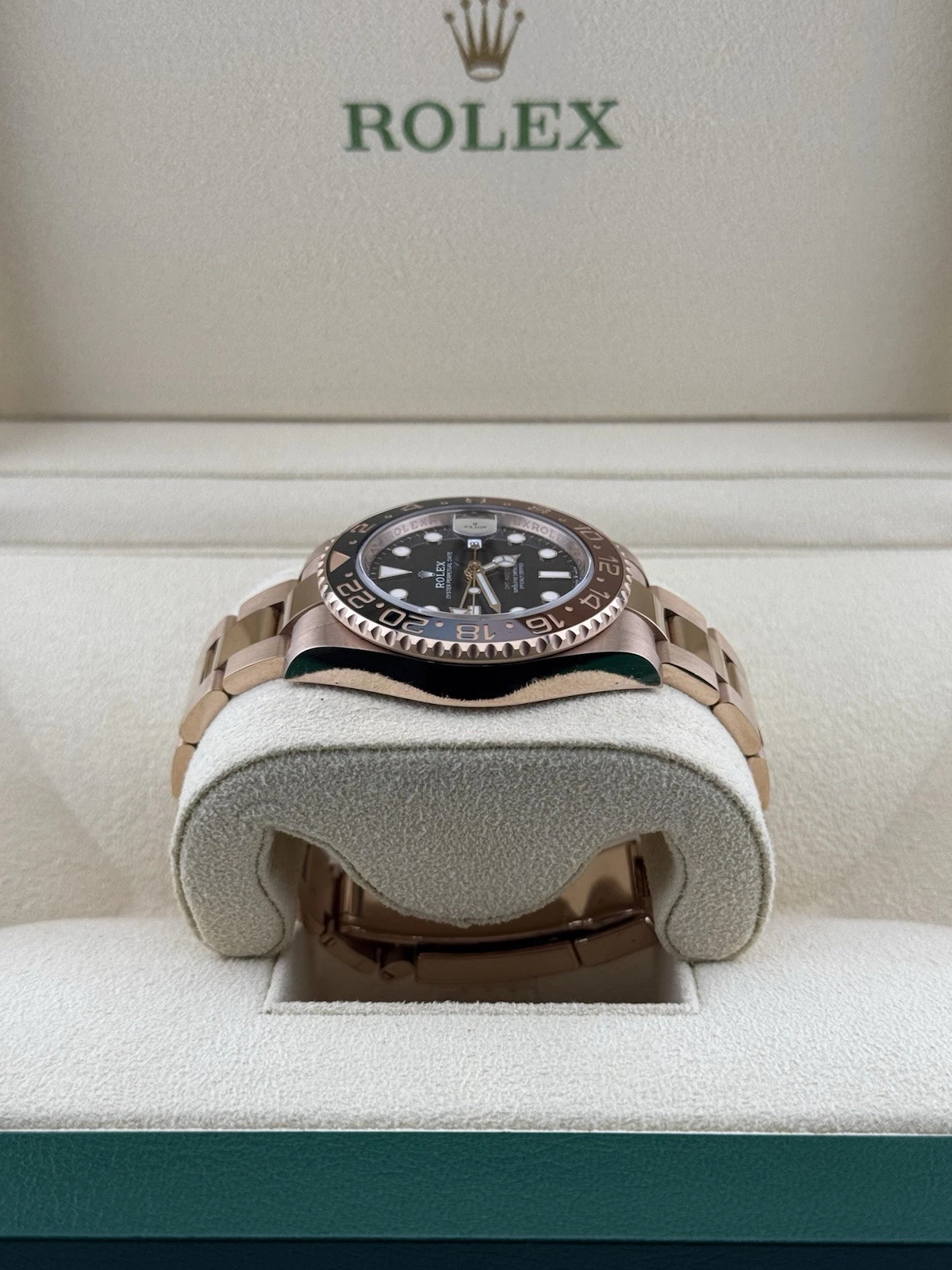 Rolex GMT Masterll Root Beer Super Clone Swiss Replica Watch 18k Rose Gold Ref 126715CHNR-3285 Swiss Movement - Image 7