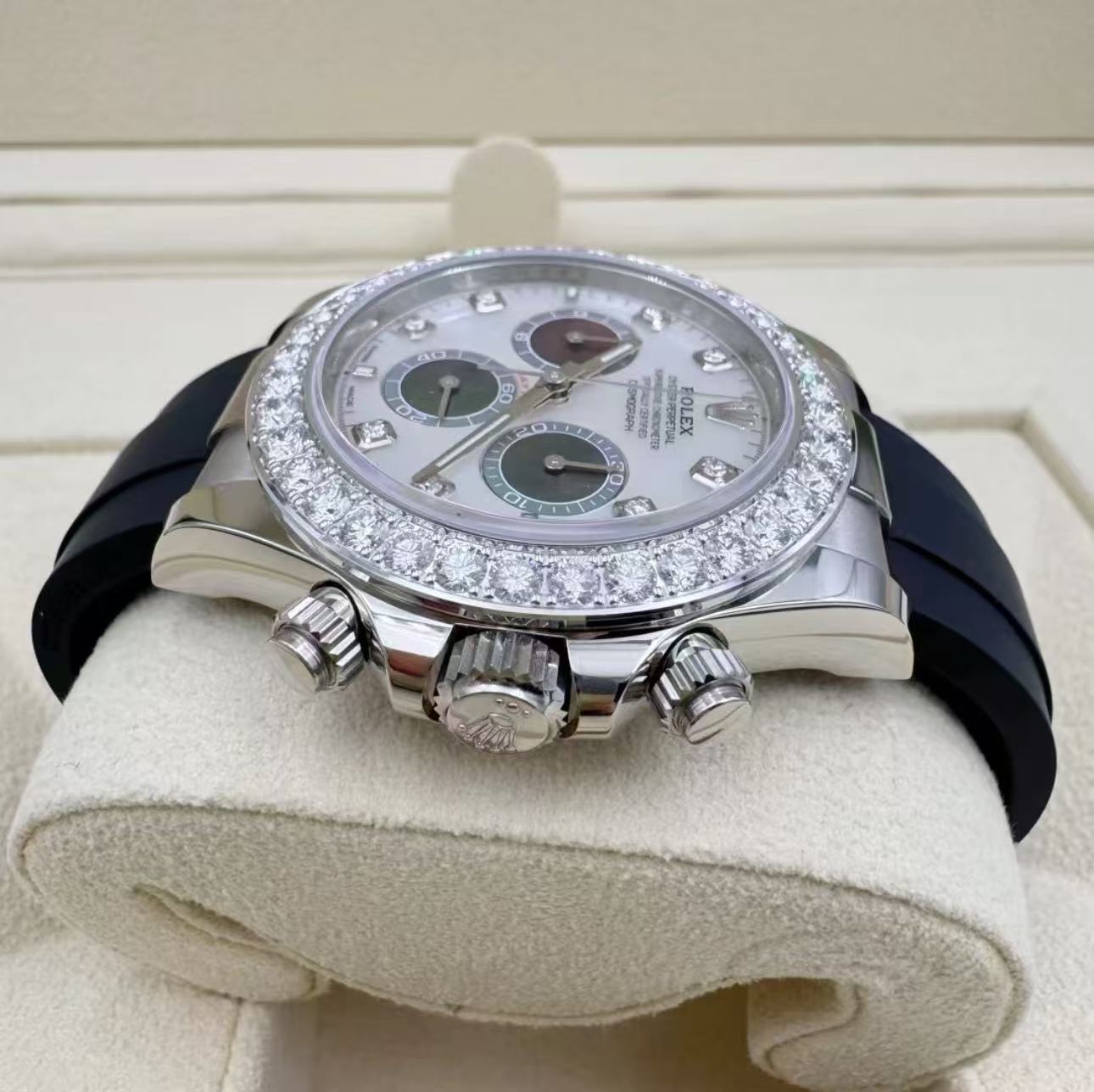 RolexCosmograph Daytona Oyster, 40 mm, white gold and diamonds Super Clone Swiss Watch Ref M126589RBR-0001 4131 Swiss Movement - Image 8