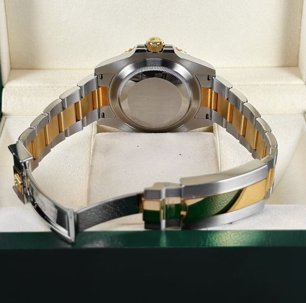 Rolex Submariner Black Dial Two Tone SuperClone Swiss Replica Watch Ref 126613LN 3235Swiss Movement - 图片 7