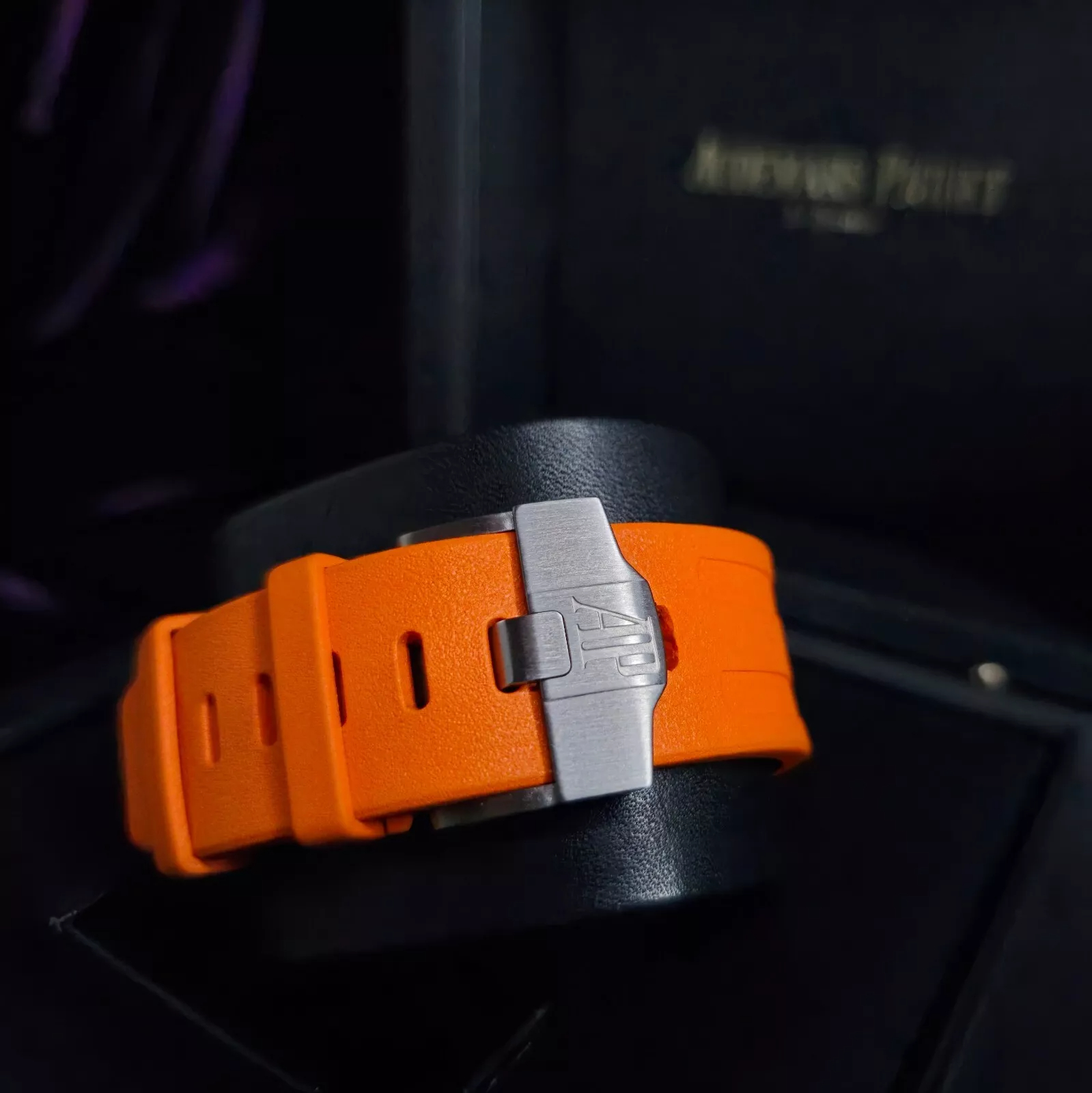 Audemars Piguet Royal Oak Offshore Diver Ref. 26703ST.OO.A070CA.01 Super Clone Watch – Orange Dial Fake Replica - Image 9