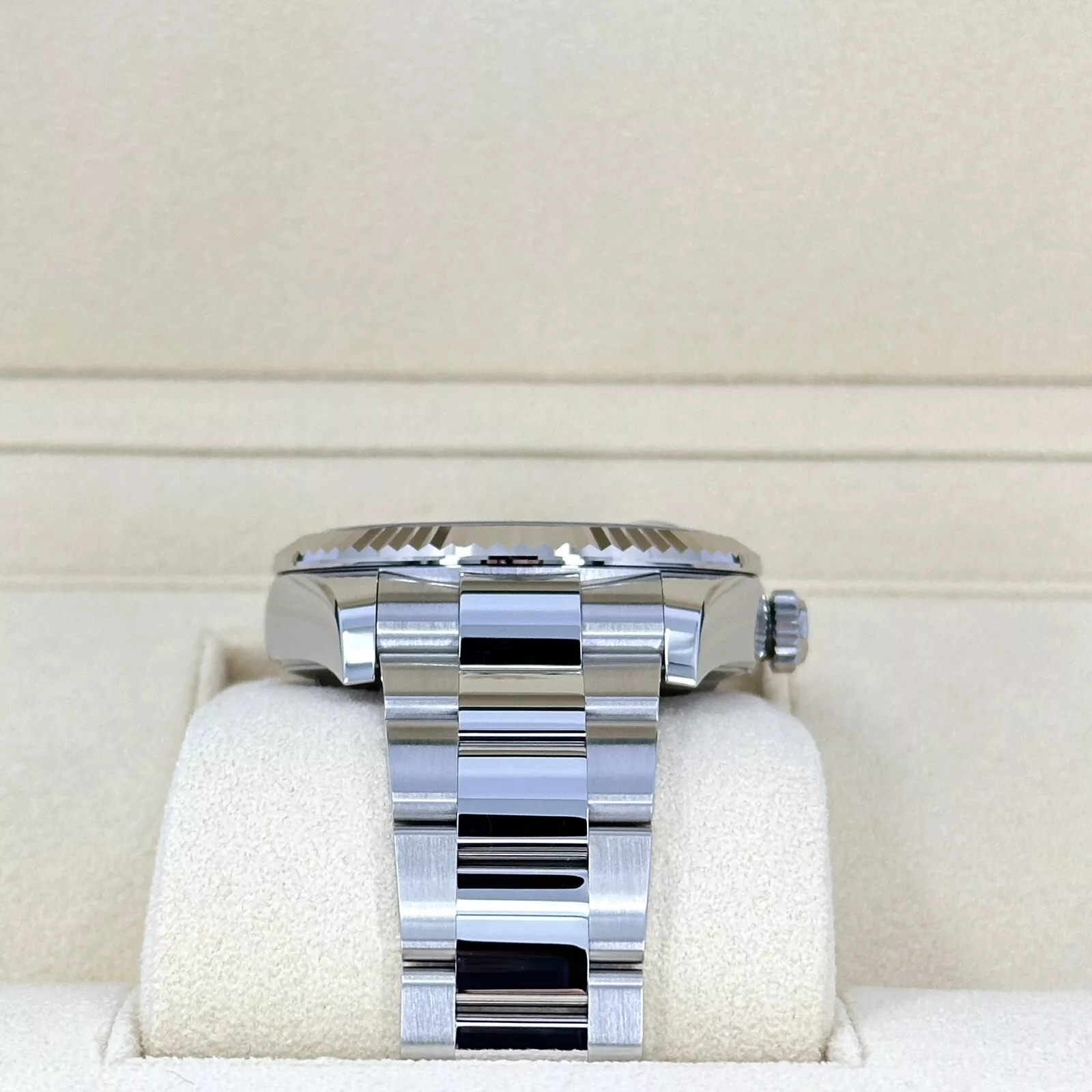 Rolex Sky-Dweller Blue Dial Super Clone Swiss Replica WatchOyster Bracelet Ref 336934-9002 Swiss Movement - Image 8