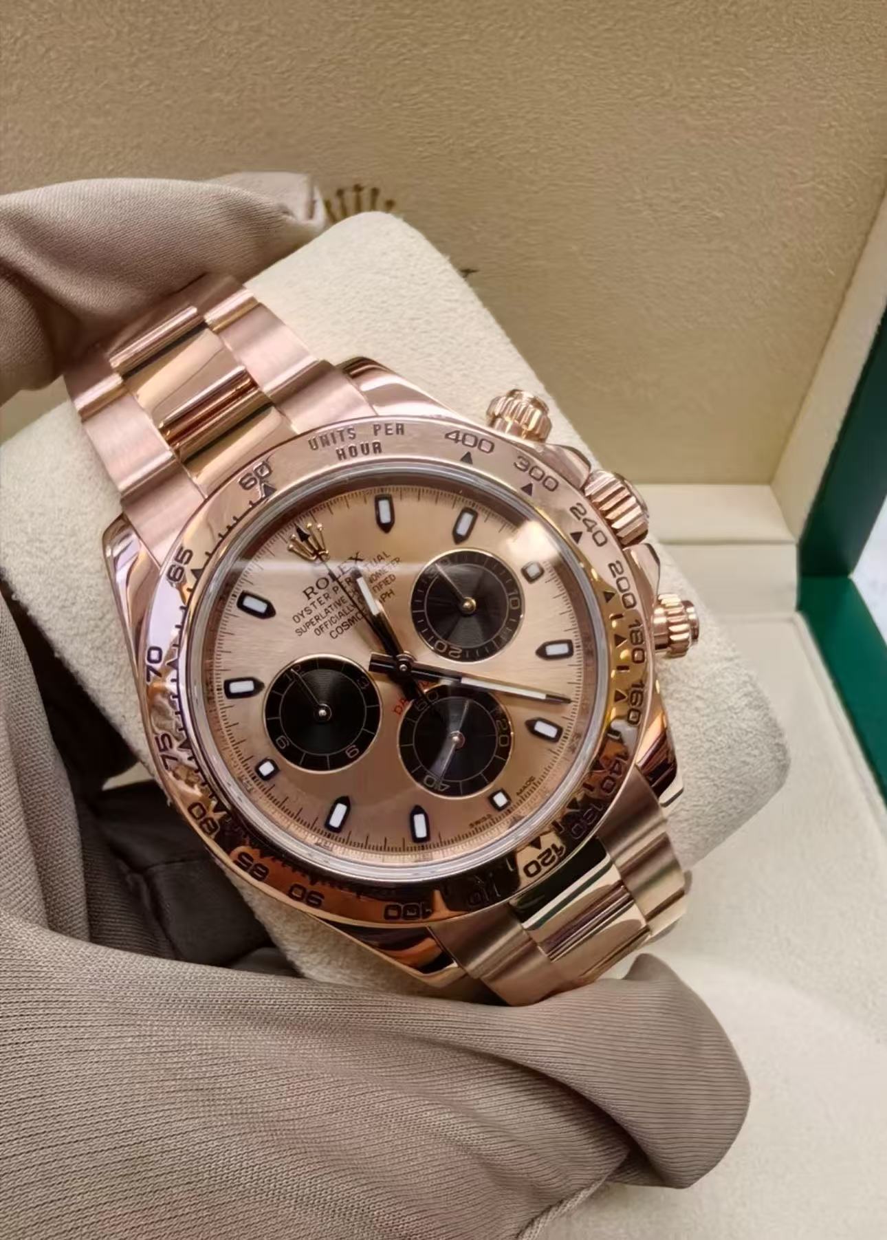 Rolex Daytona ChocolateDial Super Clone SwissReplica Watch 18k RoseGold Bracelet Ref 116505-4130 Swiss Movement - Image 5
