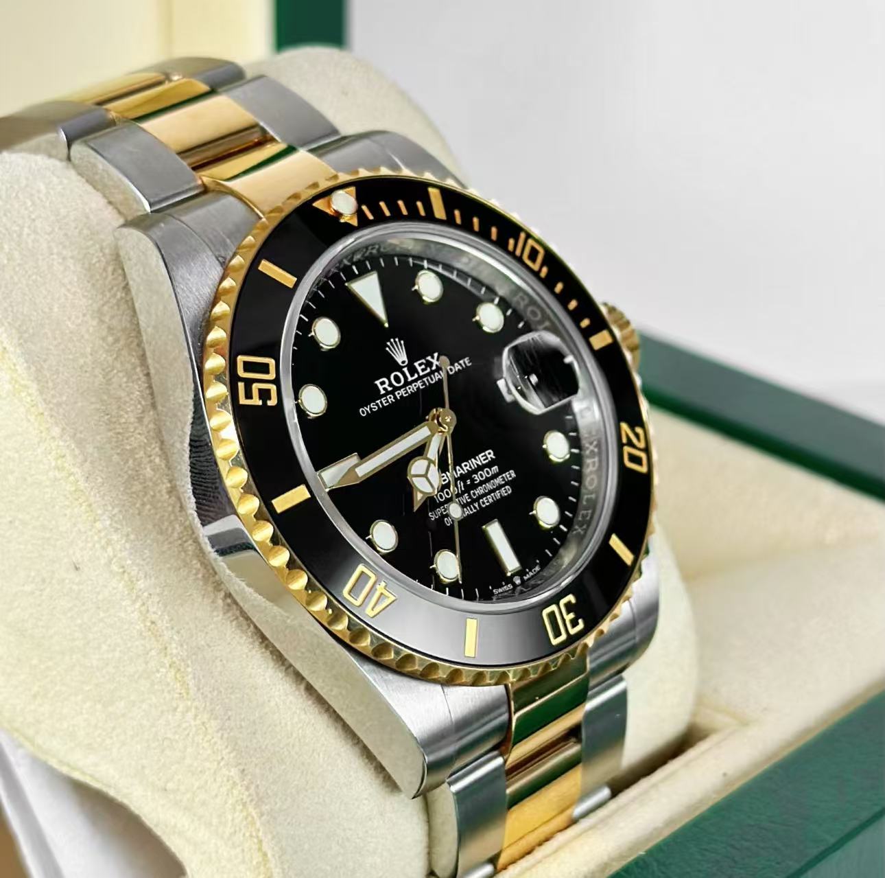 Rolex Submariner Black Dial Two Tone SuperClone Swiss Replica Watch Ref 126613LN 3235Swiss Movement - 图片 5