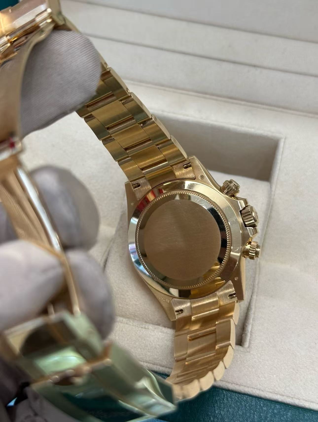 Rolex Daytona Black Dial Super Clone SwissReplica Watch 18kGold Bracelet Ref 116508-4130 Swiss Movement - Image 7