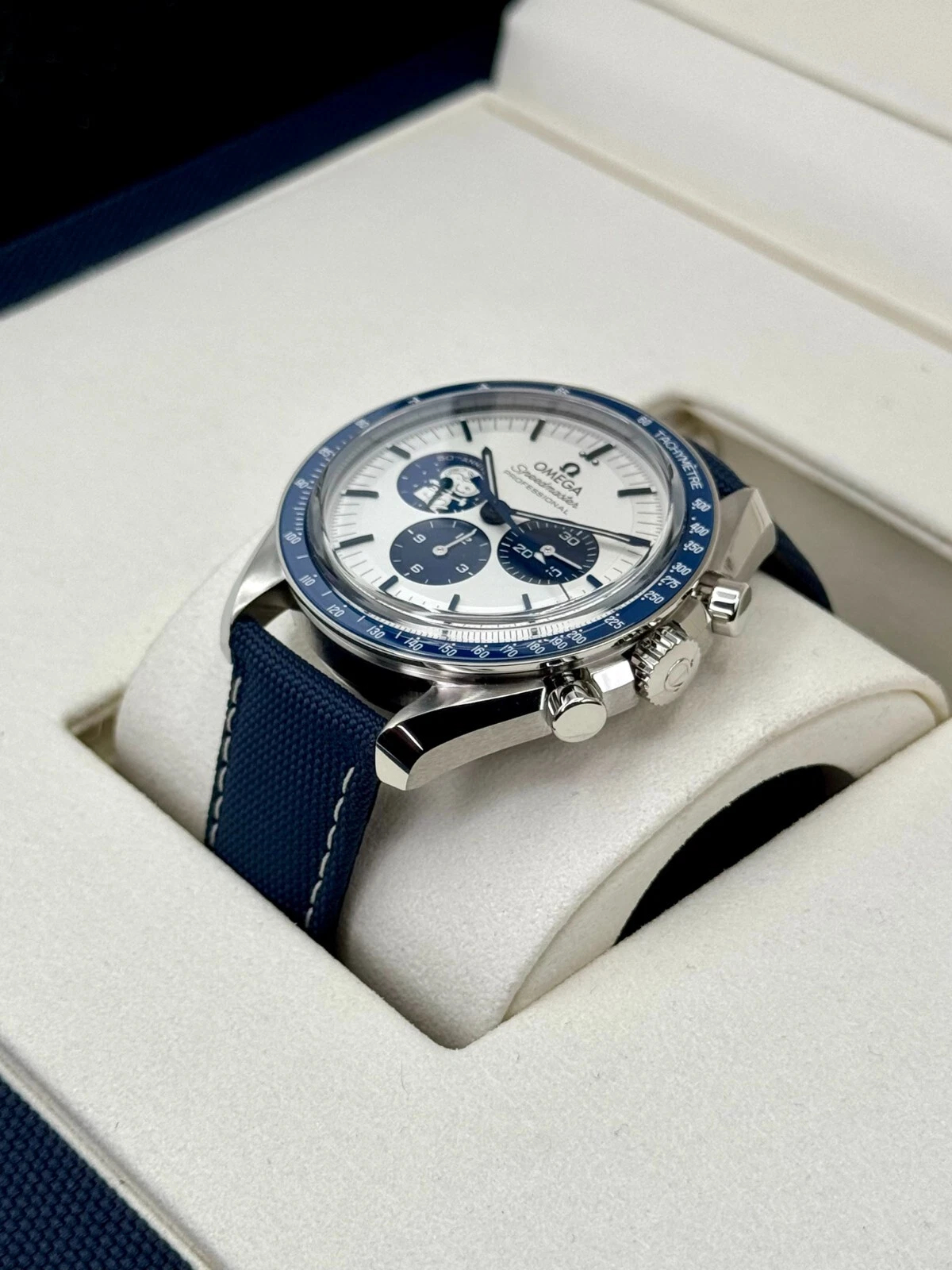 Omega Speedmaster Ref. 310.32.42.50.02.001 Super Clone Watch – White Dial Stainless Steel Bracelet Fake Replica (Snoopy Award 50th Anniversary) - 图片 5