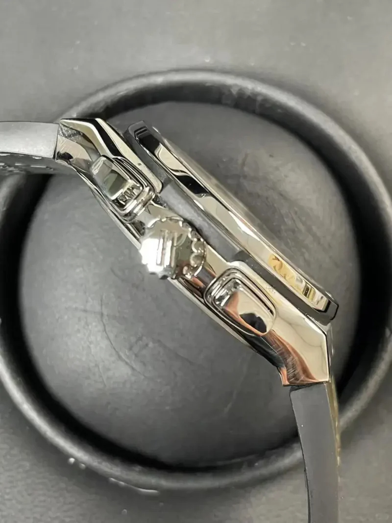 Hublot Classic Fusion Ref. 541.NX.8970.LR Super Clone Watch – Titanium Green Dial Chronograph Leather Strap Fake Replica - Image 4