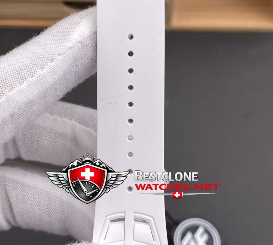 zf rm035 rubber strap detail