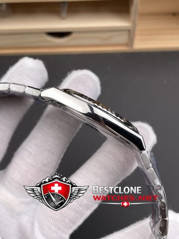 ES Rolex Land Dweller Case Side Finishing Detail