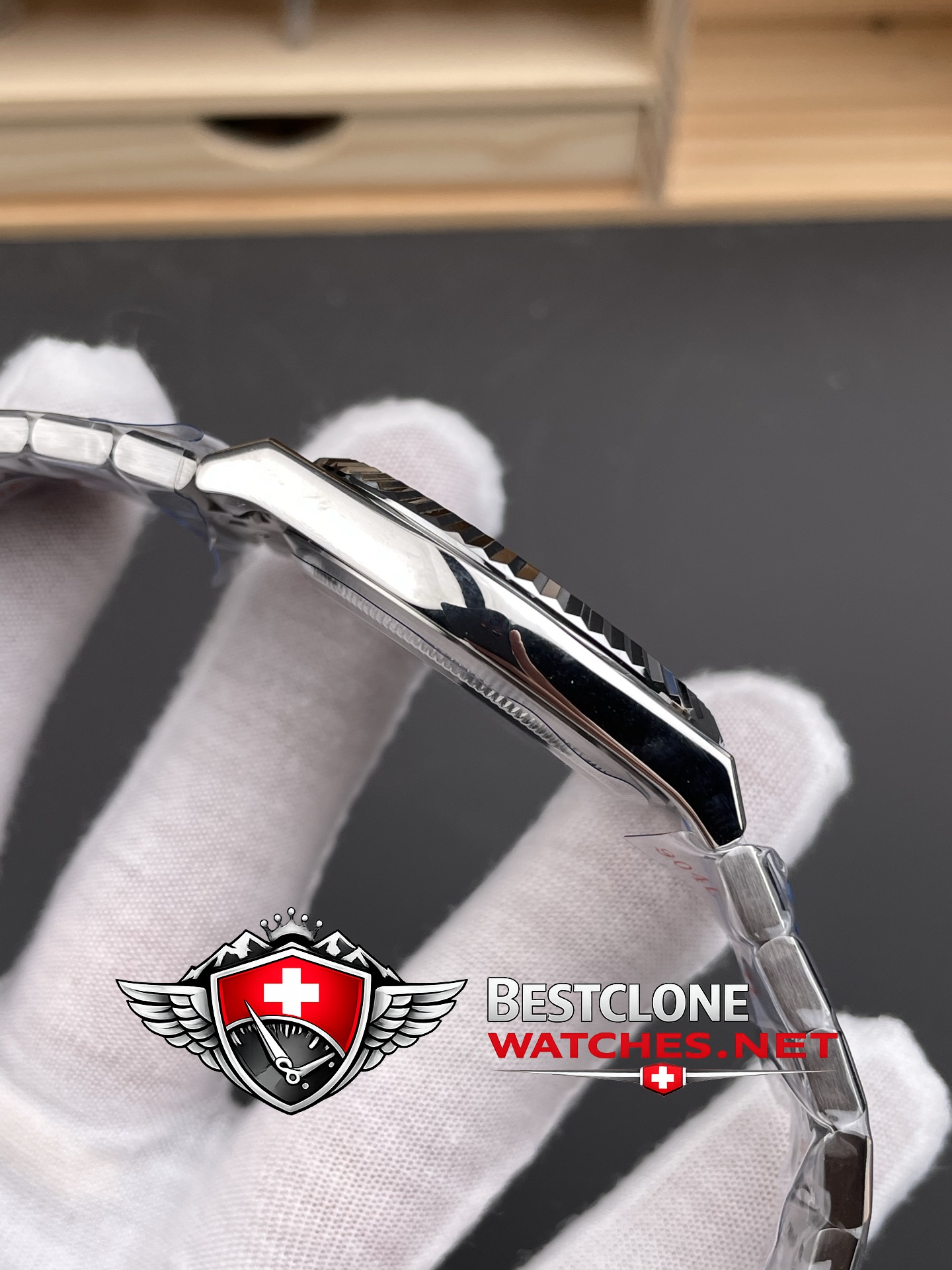 ES Rolex Land Dweller Case Side Finishing Detail (Polished & Brushed)