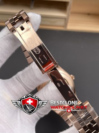 ES Rolex Land Dweller Clasp Interior Detail