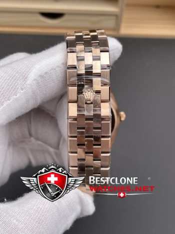 ES Rolex Land Dweller Integrated Flat Jubilee Bracelet Detail