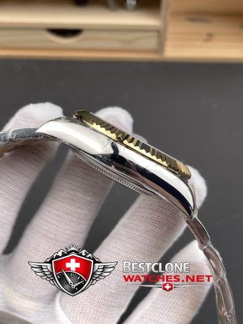 Real photos of the Rolex Sky Dweller Ref M336933 Champagne Dial Super Clone Watch (1)