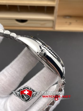 Replica Rolex Sky Dweller Case Side Finishing Detail