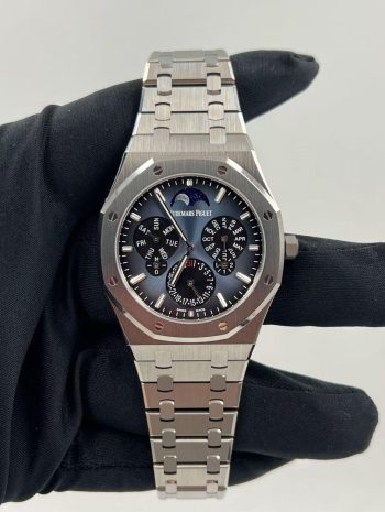 Alternative view of Audemars Piguet Royal Oak 26586TI.OO.1240TI.01 Super Clone Watch