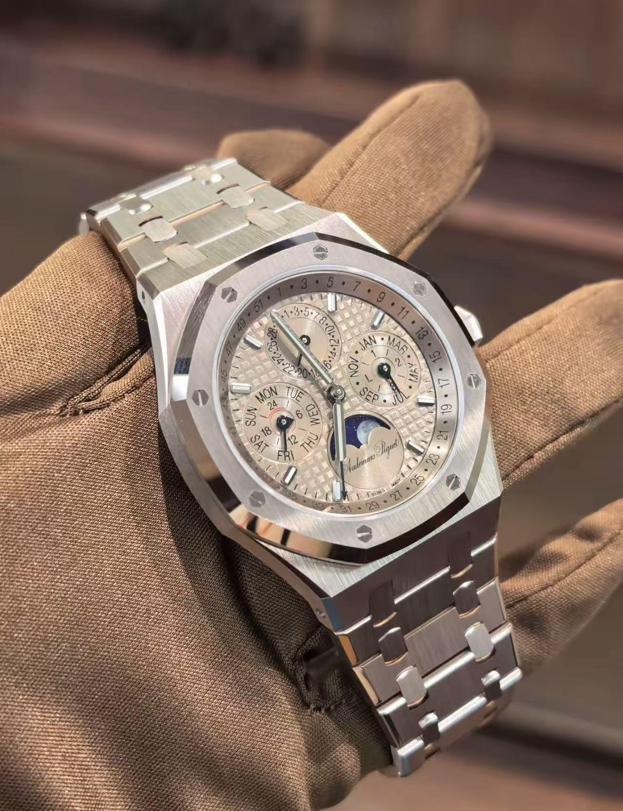 Audemars Piguet Royal Oak 26674SG.OO.1320SG.01 Super Clone Watch - Image 3