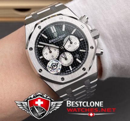 APS Replica AP Royal Oak 26331 Black Panda On Wrist Shot