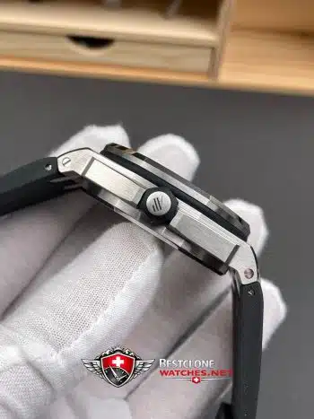 Audemars Piguet Royal Oak Offshore Diver 15703ST.OO.D002CA.01 Super Clone Watch – Black Dial Rubber Strap (6)