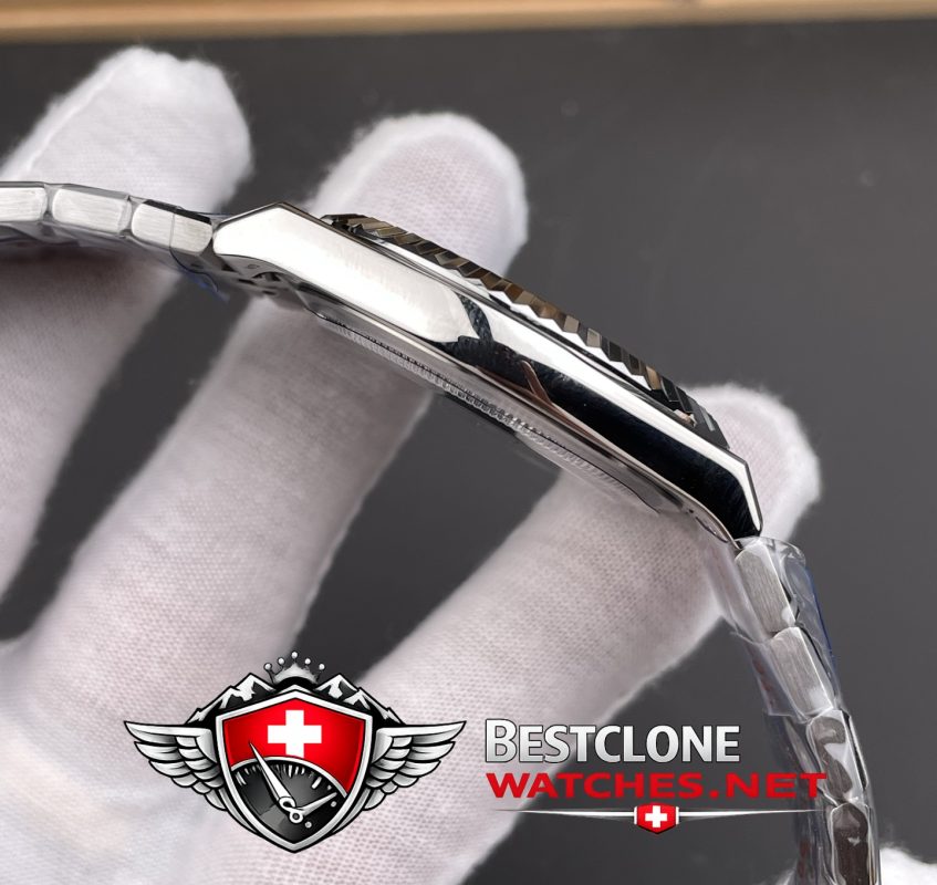 ES Rolex Land Dweller Case Side Finishing Detail