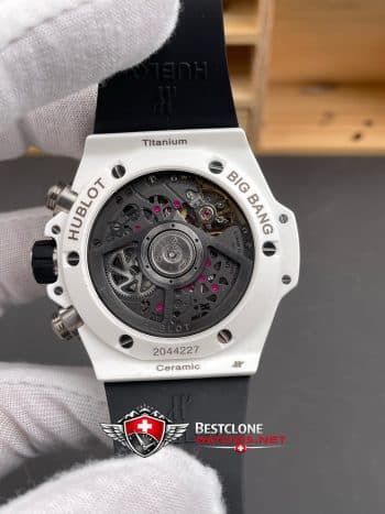 Hublot Classic Fusion Ref. 525.HI.0170.RW.ORL21 Super Clone Watch – White Ceramic Skeleton Chronograph (5)