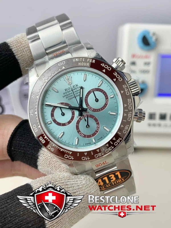 QF Ice Blue Daytona Dial Close Up (High Definition)