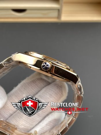 Real photos of the Vacheron Constantin Overseas 41mm Rose Gold Dial Ref 4520V210R B705 Super Clone Watch (3)