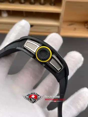 Richard Mille RM 61 01 Yohan Blake Super Clone Watch – Carbon Case Skeleton Dial 11 Replica (6)