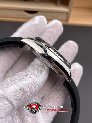 Rolex Sky Dweller Black Dial Rubber Bracelet Ref M336239 0002 Super Clone Watch (4)