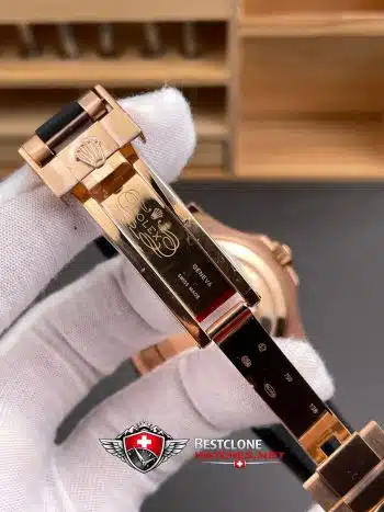 Rolex Yacht Master 18k Rose Gold Super Clone Swiss Replica Watch OysterFlex Rubber Strap Ref 126655 3235 Swiss Movement (8)