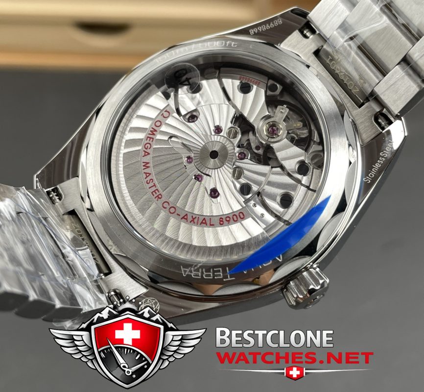 VS Omega Seamaster Open Caseback Movement Detail (Cal.8900)