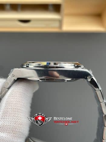 Vacheron Constantin Overseas Ref. 4500V210A B126 Super Clone Watch – Silver Dial Stainless Steel (4)