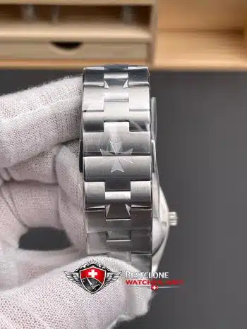 Vacheron Constantin Overseas Ref. 4500V210A B126 Super Clone Watch – Silver Dial Stainless Steel (8)