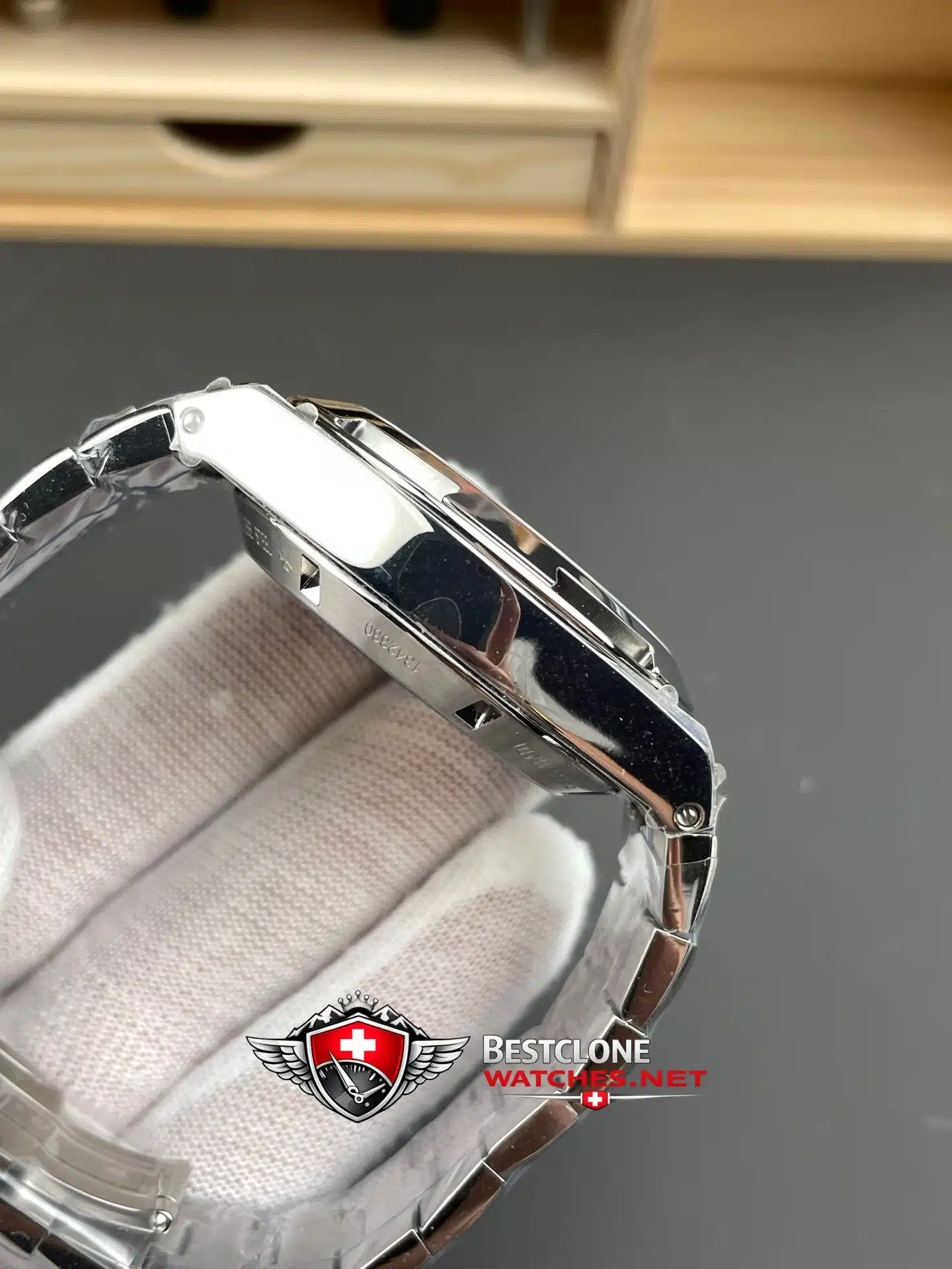Vacheron Constantin Overseas Ref. 4500V210A B483 Super Clone Watch (4)