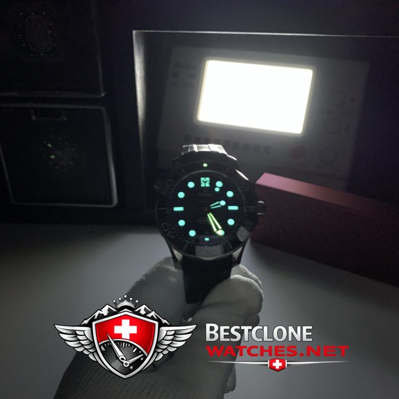 omega seamaster super clone lume night shot.jpg