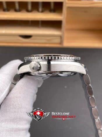 Omega Seamaster Planet Ocean 600M 215.30.44.21.01.001 Super Clone Watch – Stainless Steel Luxury Diver (6)