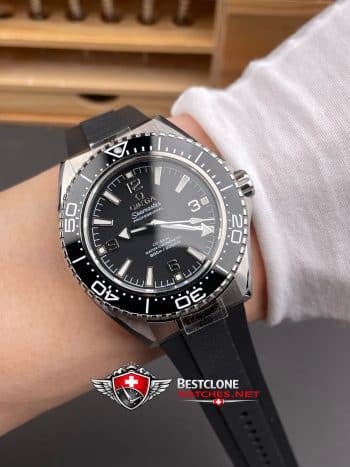 Omega Seamaster Planet Ocean 600M 217.32.42.21.01.001 Super Clon Reloj - Dial Negro Clásico Buceo Replica (9)