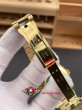 Rolex Day Date 40 Yellow Gold Black Dial Ref 228238 0004 Super Clone Watch (7)
