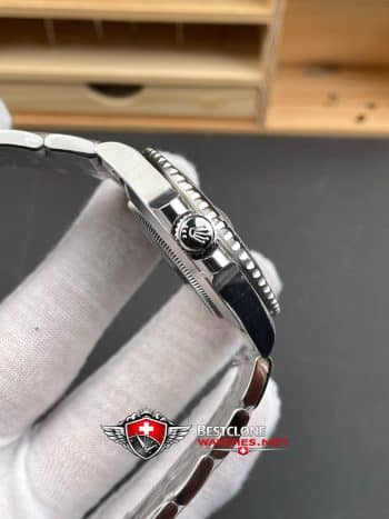 Rolex Submariner m126610LN Black Super Clone Watch – Ultimate 41mm Dive 11 Replica (4)
