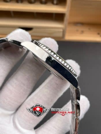 Rolex Submariner m126610LV Green Hulk Super Clone Watch – New 41mm Upgrade Luxury Dive Replica (6)